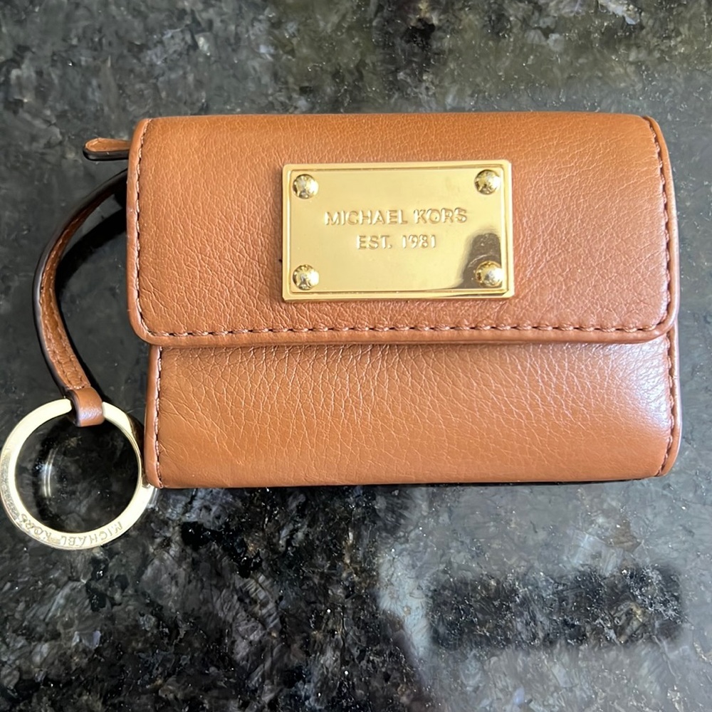 Michael kors wallet